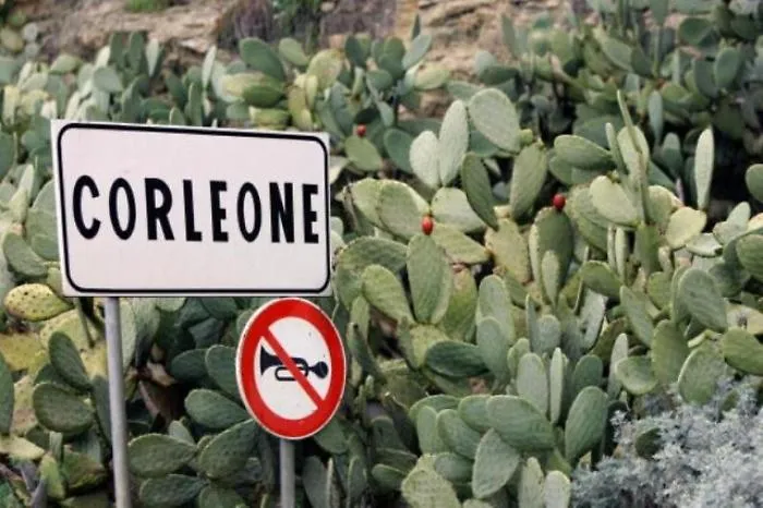 Corleone si sveglia con la notizia della morte di Riina: &laquo;Speriamo muoia anche la mafia&raquo;