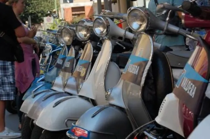 Tour in Vespa per combattere la mafia