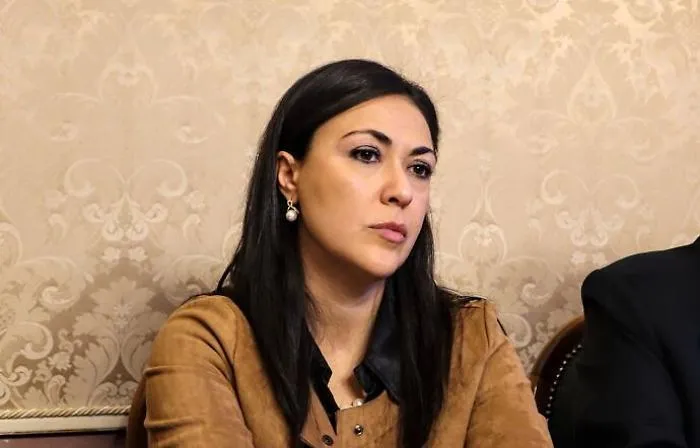 Il M5s incalza Musumeci dopo il viaggio a Pontida: &laquo;Dica da che parte sta&raquo;