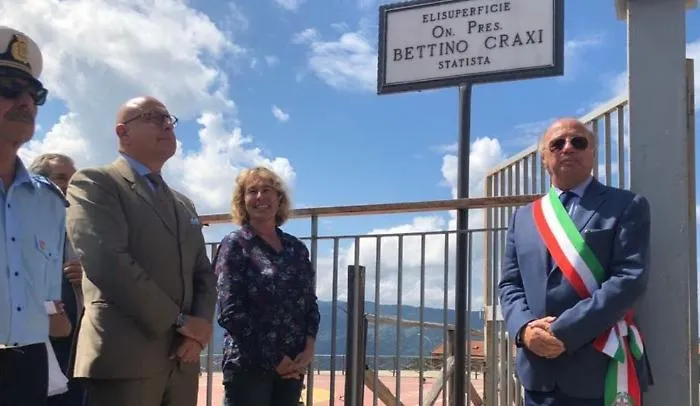 San Fratello, piazza ed eliporto intitolati a Bettino Craxi