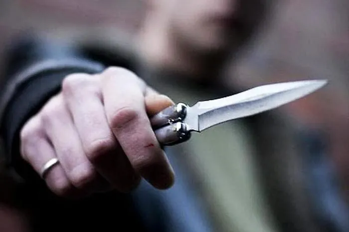 Coltello, generico