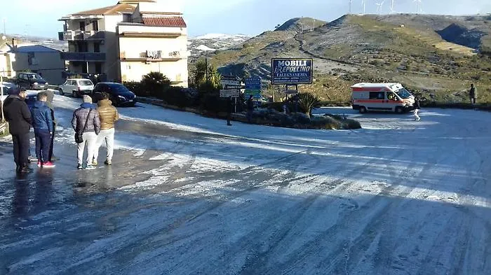 Ambulanza andava in giro senza assicurazione