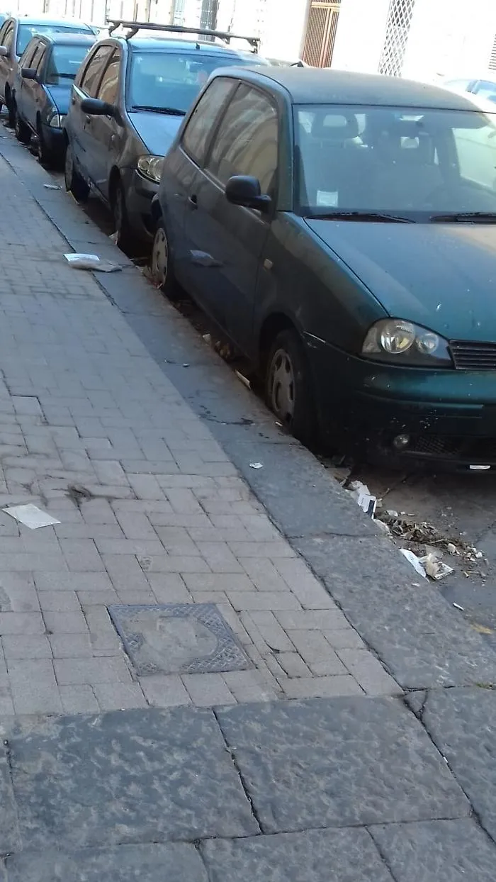 Catania, rifiuti: a distanza di un mese in Via Cavaliere non &egrave; cambiato niente
