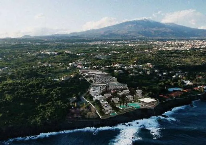 Catania, aspettando l&rsquo;arrivo dello sceicco per riaprire i cantieri dell&rsquo;ex Perla Jonica
