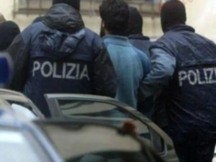 Terrorismo islamico, due tunisini espulsi da Catania 