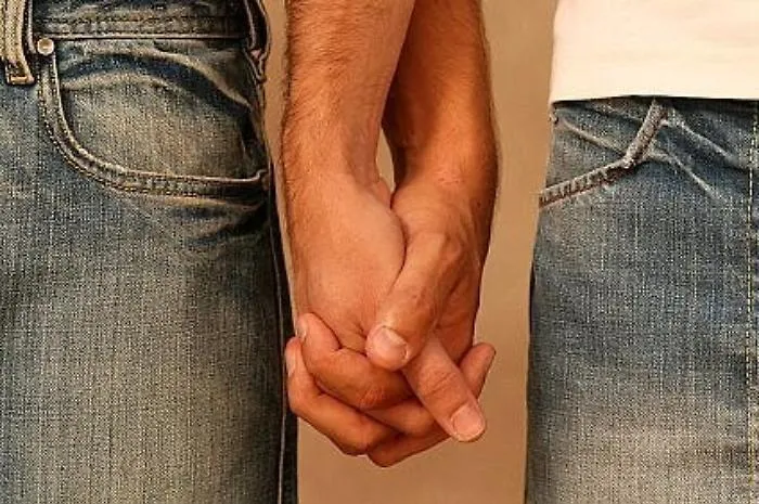 Figli di genitori gay,  anche  a Palermo presto trascrizione degli atti di nascita  