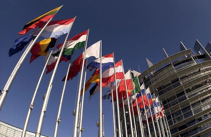 Tra intese (poche) e lunghi coltelli (tanti) in Sicilia &egrave; ressa per un posto alle Europee