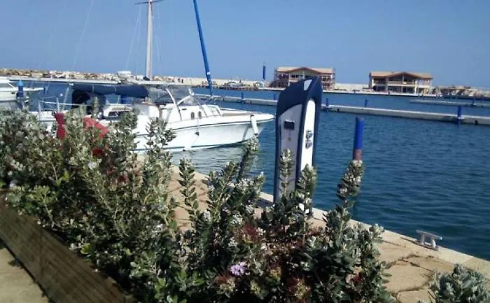 Porto turistico di Augusta, &ldquo;carte false&rdquo; per avere i finanziamenti: imprenditori nei guai