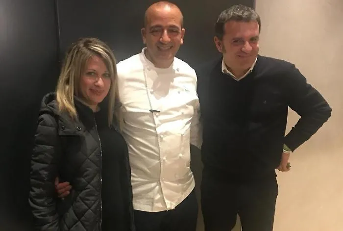 Il ministro Centinaio con la compagna a cena nel ristorante due stelle Michelin