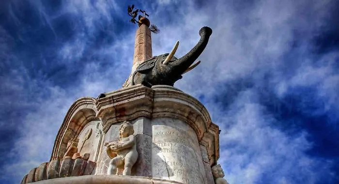 Catania, l'allerta meteo e scuole chiuse ma c'&egrave; il sole