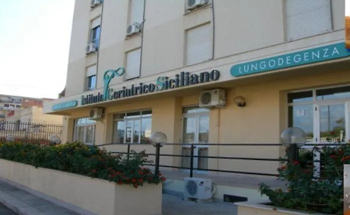 Palermo, &laquo;maltrattavano anziani&raquo;, a giudizio tre responsabili dell'istituto