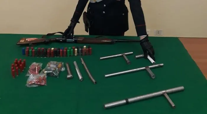 Gela, armi clandestine in maneggio: due arrestati dei Carabinieri