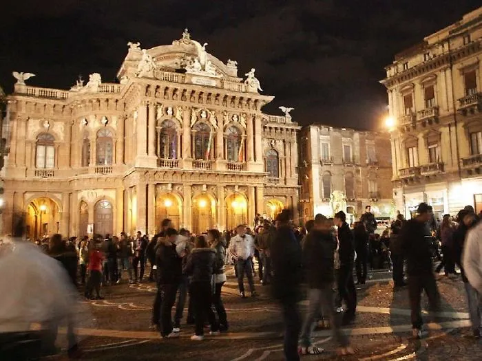 Catania, la movida, i bulli, le risse. Il questore: &laquo;Ora giro di vite in centro&raquo;