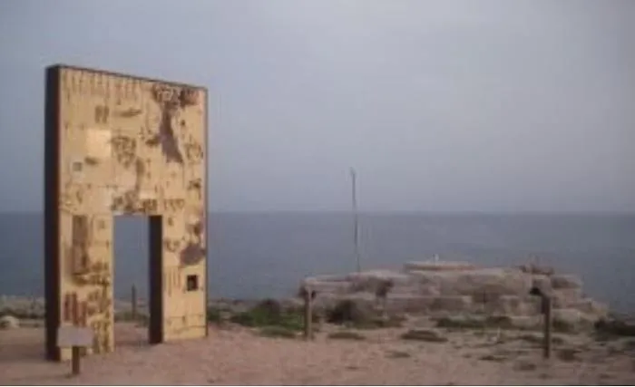 Il presidente Sergio Matterella a Lampedusa &laquo;Quest'isola &egrave; il centro del Mediterraneo&raquo;