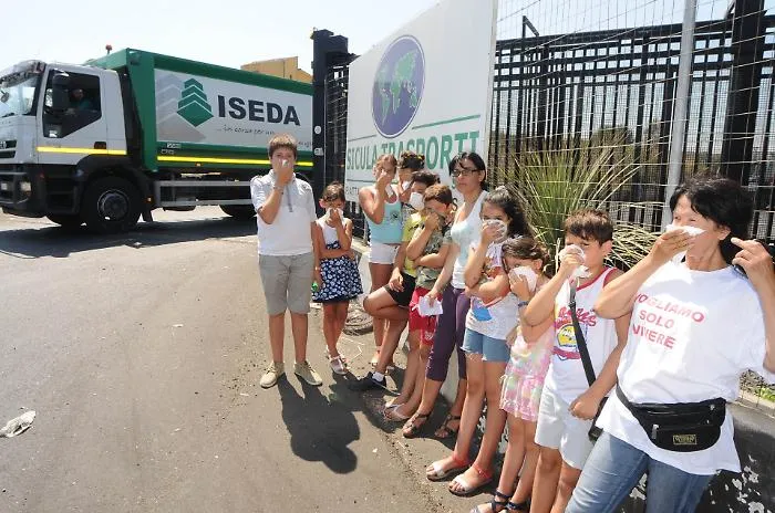Sos dall'immondezzaio di Sicilia: &laquo;Mattarella estirpi la cancrena&raquo;