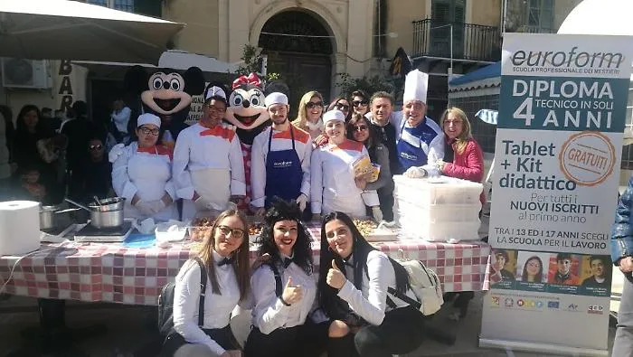 Licata, che successo per "trucco e parrucco"