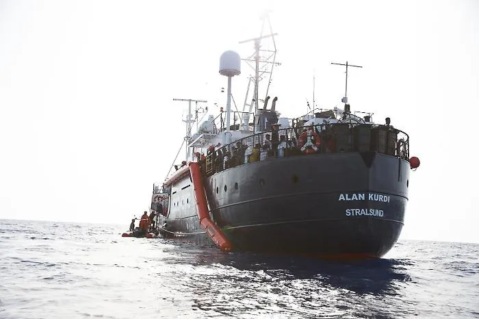Alex, Alan Kurdi e Open Arms: tre navi ong nel Mediterraneo, &egrave; sfida a Matteo Salvini