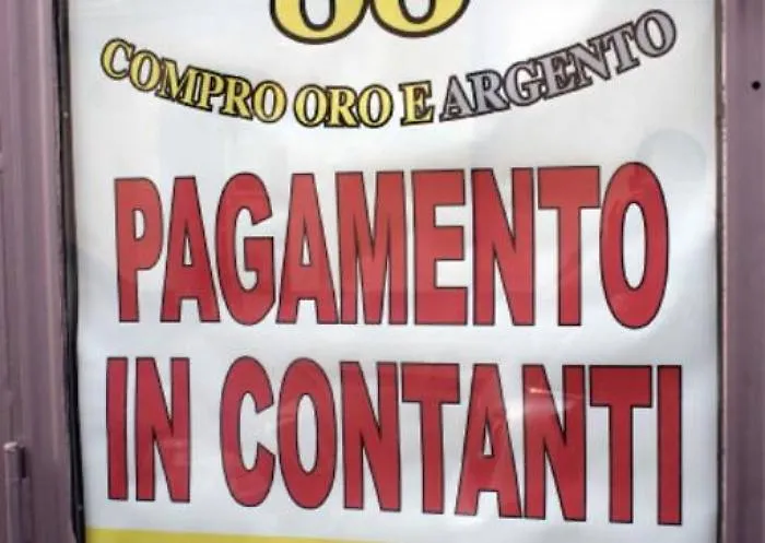 Acireale, controlli nei &ldquo;Compro Oro&rdquo;, tre multati e due persone denunciate