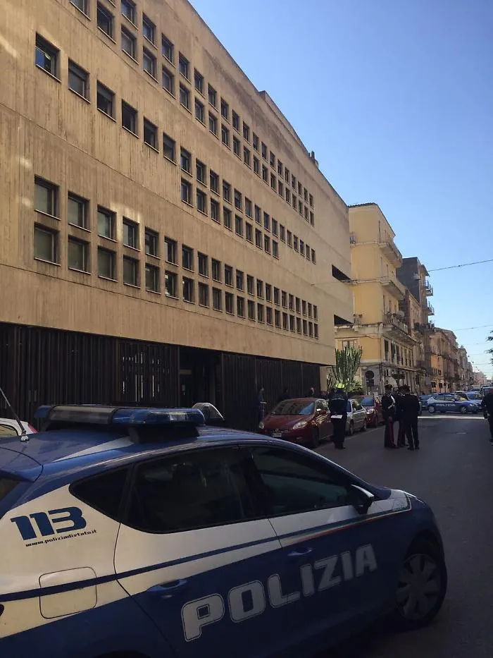 Catania, allarme bomba rientrato