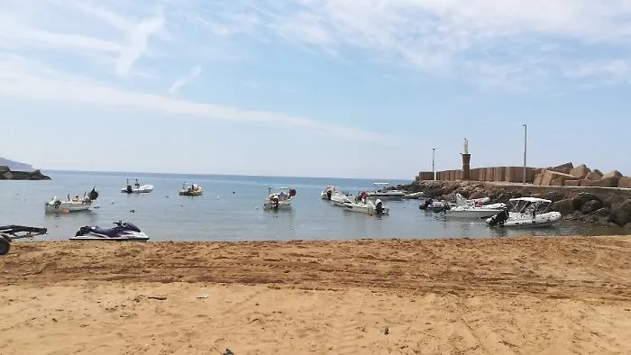 Sequestrato un porticciolo turistico abusivo, denunciato &ldquo;custode&rdquo; e sette diportisti