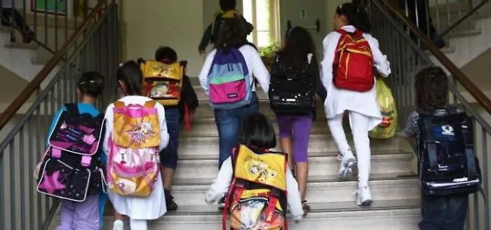 Dirigenti amministrativi a scuola, pi&ugrave; di 10mila i siciliani al concorso