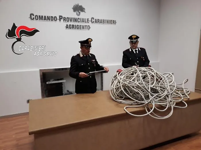  Aveva appena razziato oltre due quintali di rame: arrestato