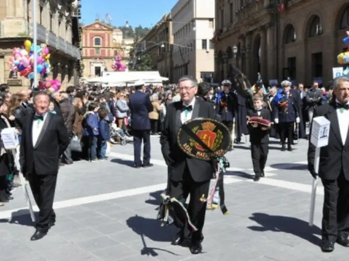 Settimana Santa a Caltanissetta: &egrave; il giorno della Real Maestranza e del Capitano