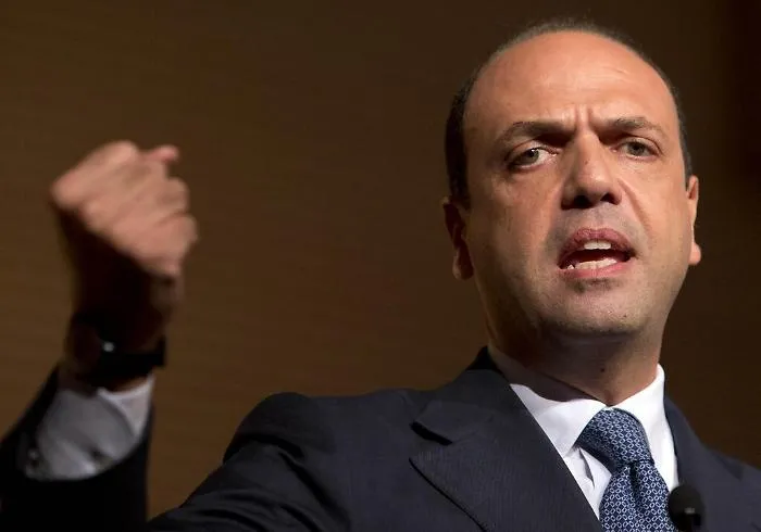Ap, Alfano: &laquo;Ci vogliono annientare ma andremo avanti&raquo;