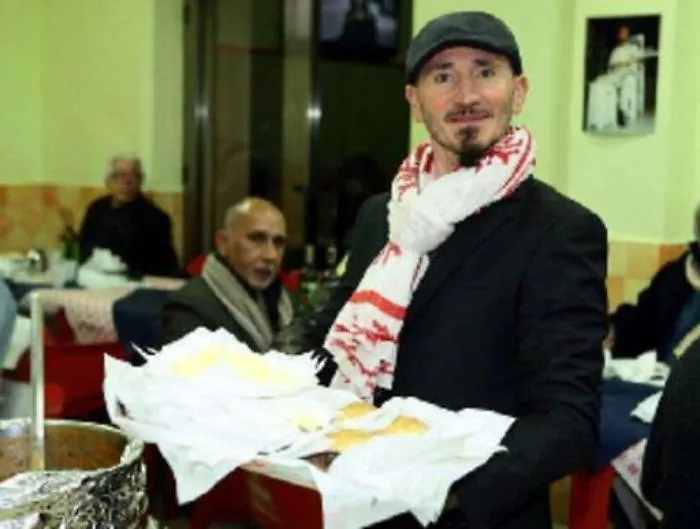 Cibo di strada, l&rsquo;Enel premia a Milano l&rsquo;ex &ldquo;ladro&rdquo; di energia elettrica