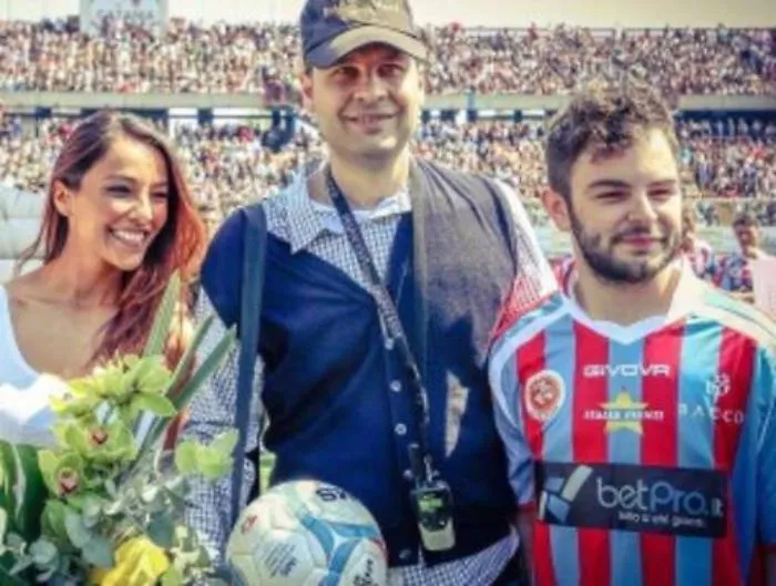 Fragola e Moreira le stelle pi&ugrave; applaudite a Catania per &laquo;Un gol per la solidariet&agrave;&raquo;