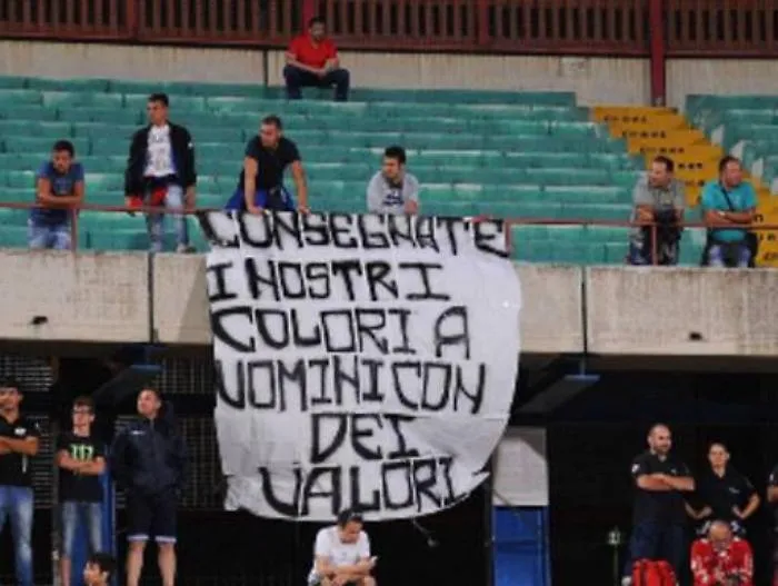 La Spal viola il Massimino Il Catania perde tra le contestazioni