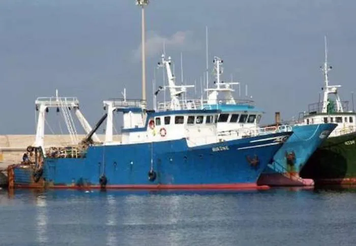Liberato il pescheccio sequestrato dai libici &laquo;Ecco il blitz degli incursori della Marina&raquo;