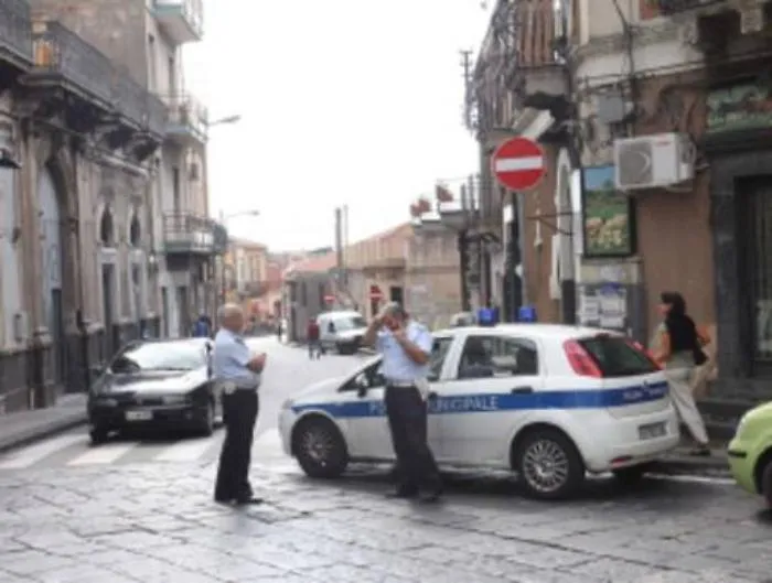 Mobilit&agrave; sostenibile a Catania: gli studenti diventano vigili urbani per un giorno