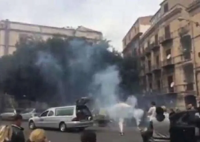 Palermo, il questore dice basta ai funerali coi fuochi d&rsquo;artificio