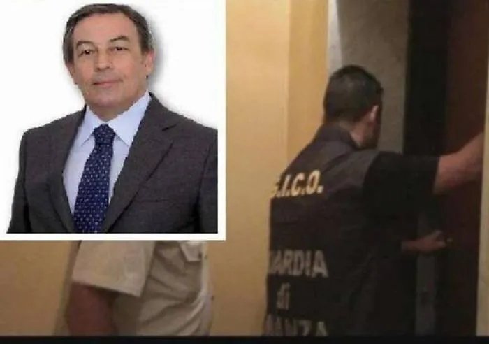 Perquisizione a casa di un deputato dell&rsquo;Ars Trovati 5 timbri di Regione, Asp e Comune