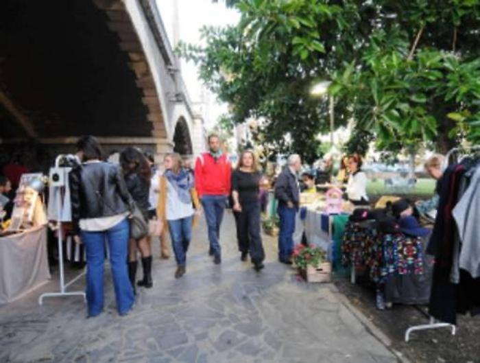 Pop up market e Fiera dei morti, la giornata di sole &ldquo;rianima&rdquo; Catania