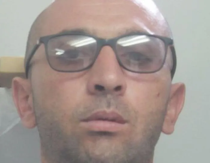 Catania: uomo accoltella il padre e spara ai vicini di casa
