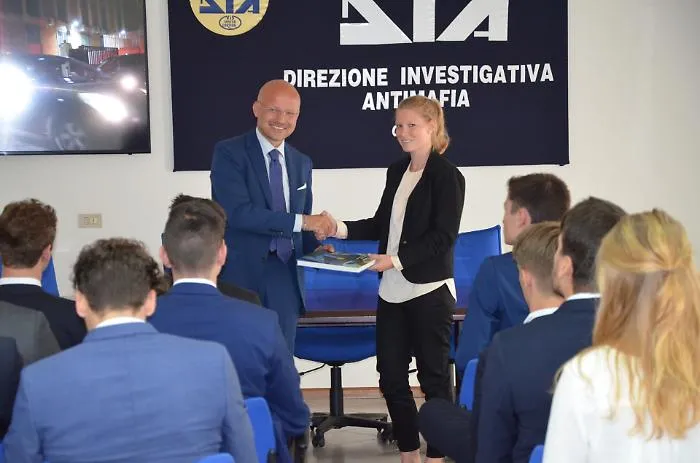Poliziotti tedeschi a "lezione" di lotta alla mafia alla Dia di Catania