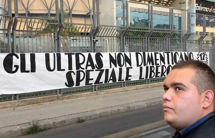 Palermo, i tifosi rosanero espongono striscione per &ldquo;Speziale libero&rdquo;