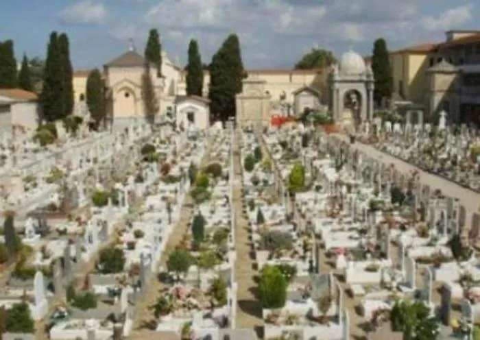 Catania: uccisa in cimitero, il figlio: &laquo;Riesumare la salma, esame graffi&raquo;