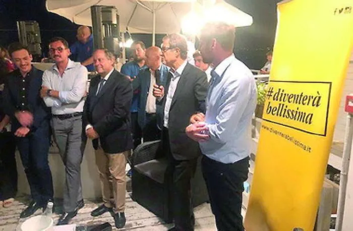 Ecco il "Papeete" dei Nello boys &laquo;Musumeci &egrave; il pi&ugrave; pulito&raquo;