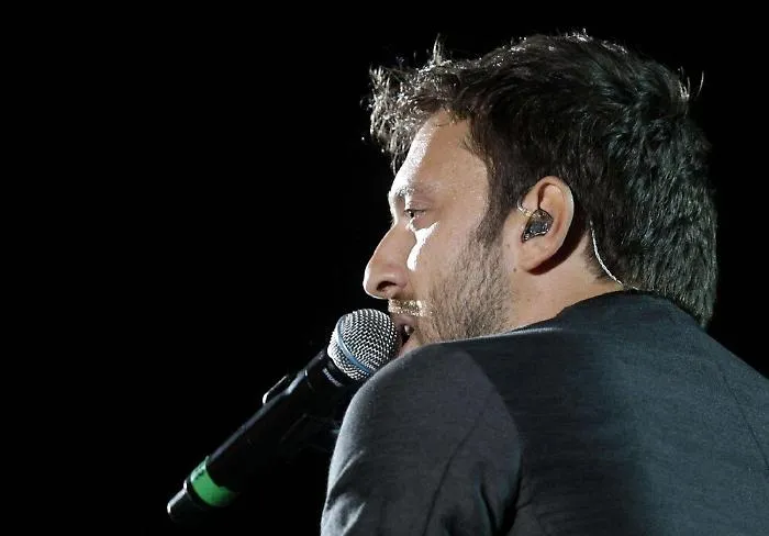 &laquo;Il mio mega&ndash;selfie  con il pubblico&raquo;  Il &ldquo;crescendo&rdquo; di Cesare Cremonini