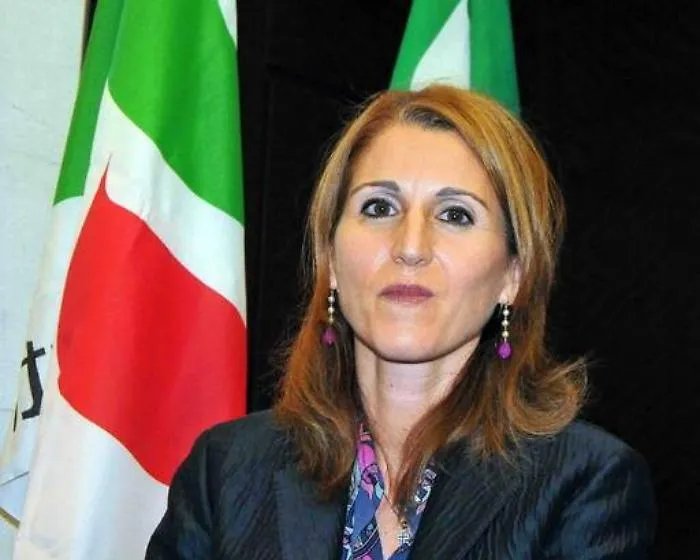 Ipotesi commissariamento, la Borsellino contrariata