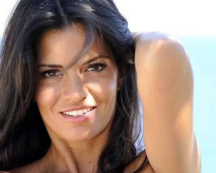 La bella Laura Torrisi si scopre severa: &laquo;Io mamma del Sud&raquo;