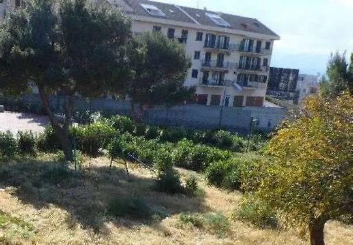 Messina, tunisino uccide la moglie copre il cadavere e passa la notte con i figli