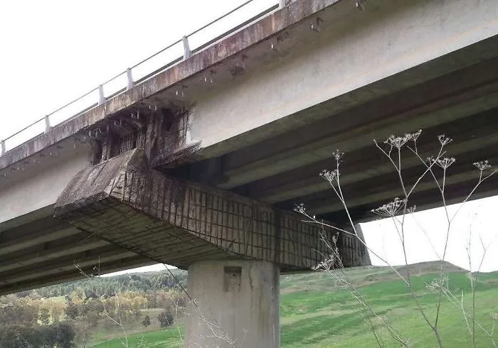 Un altro viadotto a rischio sull&rsquo;A19 vicino Resuttano il cemento si sgretola