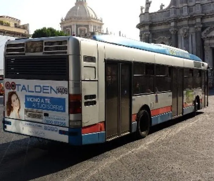 Catania: Idonea, parcella d'oro al suo testimone di nozze