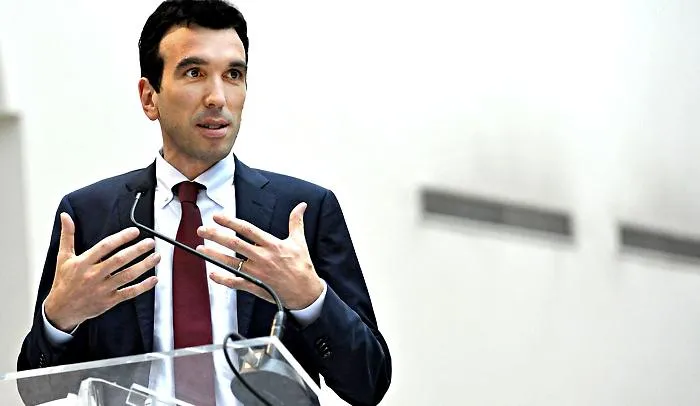 Il ministro Martina: &laquo;Sos Sicilia risposte serie dall&rsquo;Ue Misure per gli agrumi&raquo;