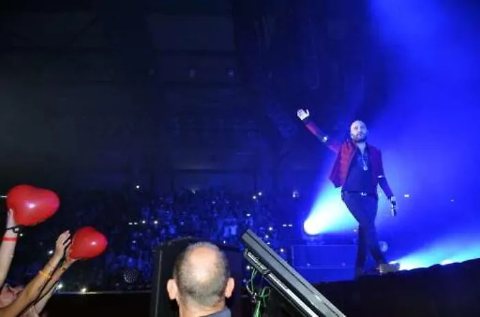 I Negramaro incantano il Palatupparello fan in delirio