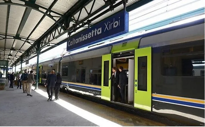 Ferrovie in Sicilia, standard sicurezza elevati ma solo un decimo delle linee &egrave; a doppio binario